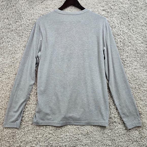 Rhone Shirt Mens Medium Gray Long Sleeve Element Pullover Workout Running‎ Gym - Picture 7 of 11